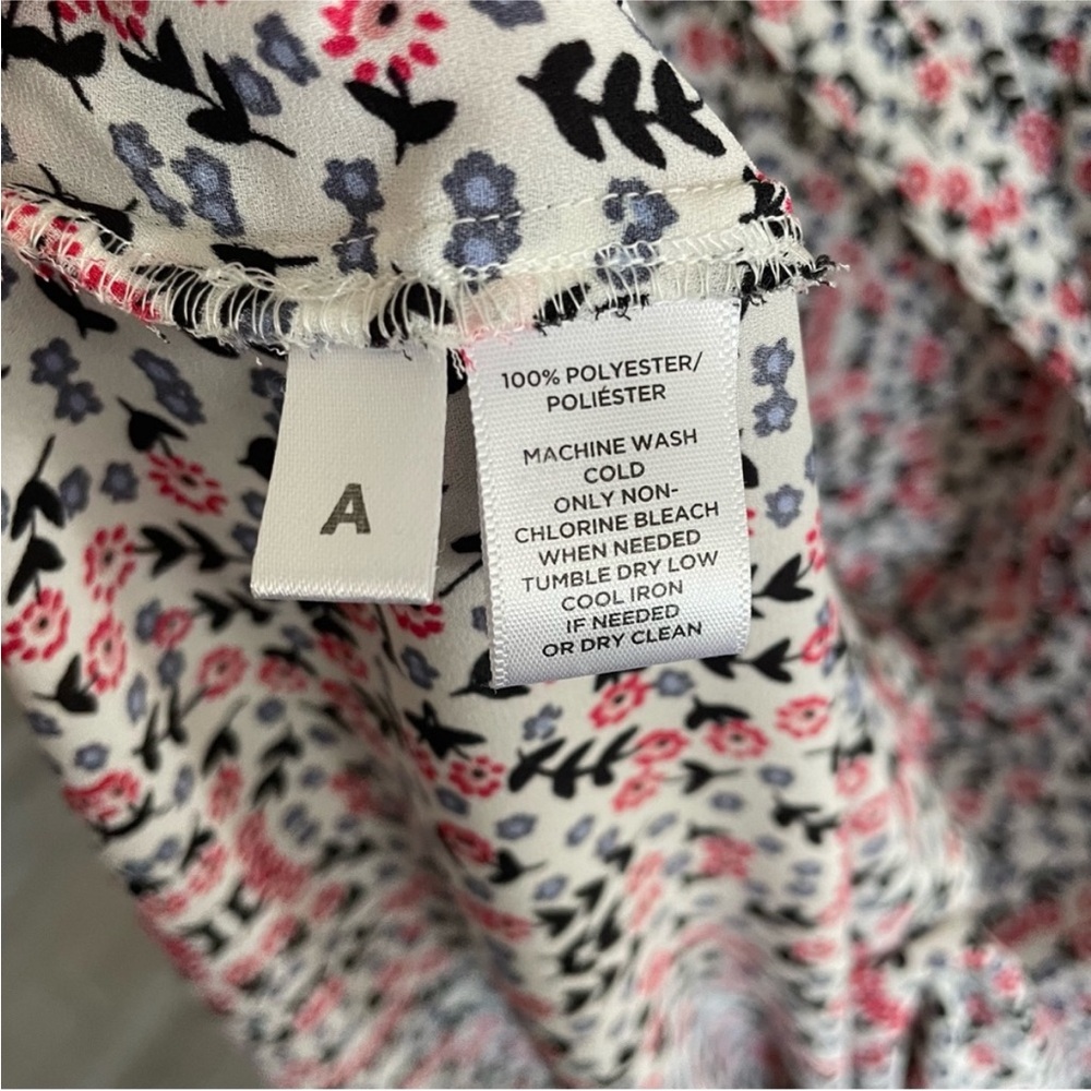 LOFT Multicolor Patterned Blouse - Picture 5 of 6